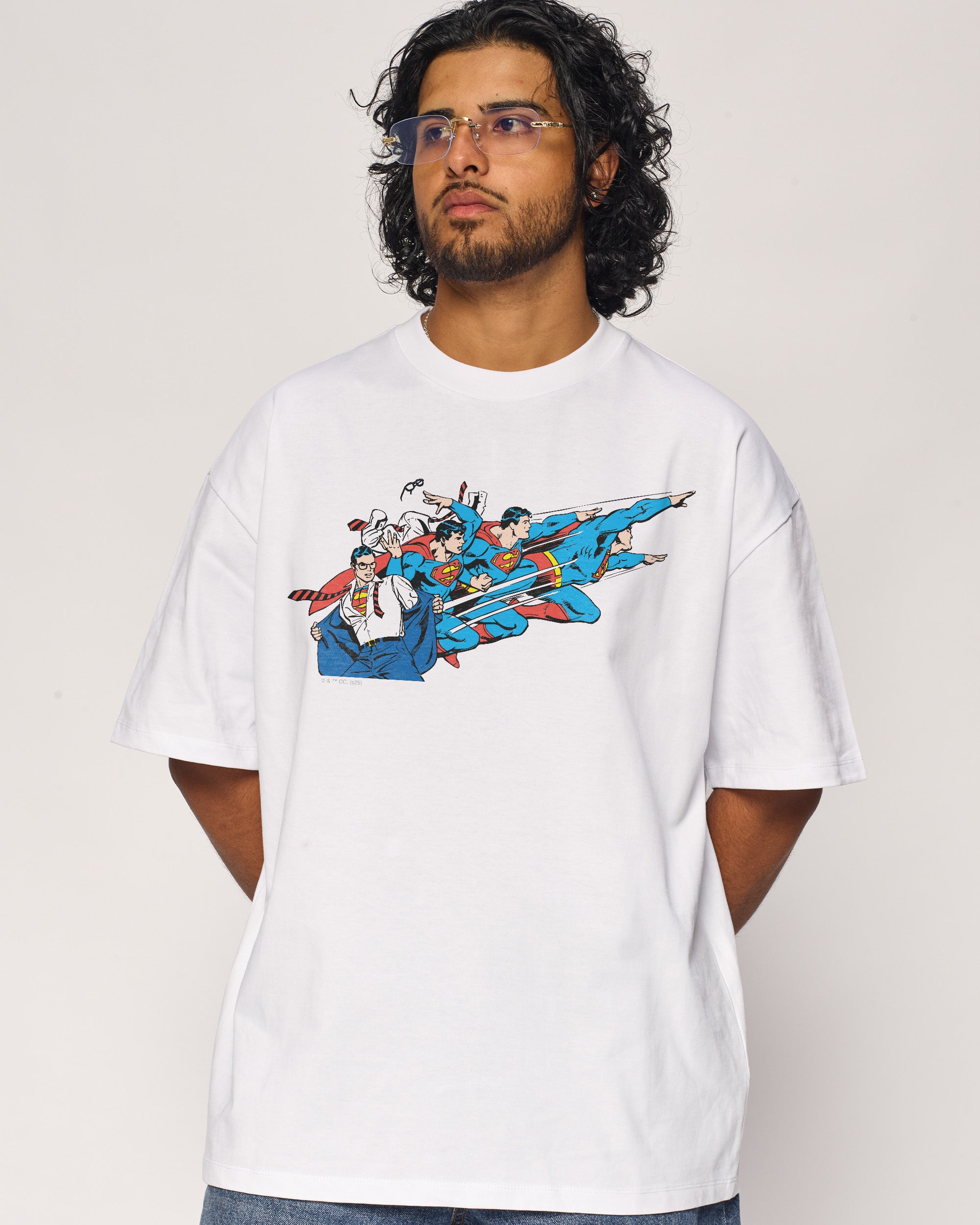 Superman Flying Oversized Graphic T-Shirt Unisex 90s Boxy Fit 100% Combed Cotton