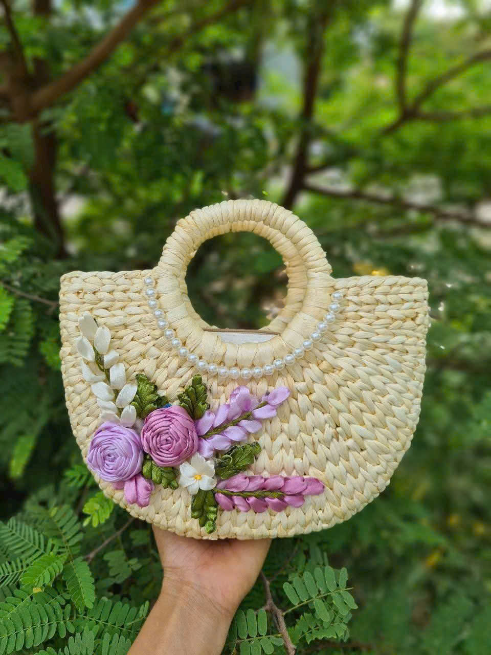 Handmade Water Hyacinth Tote Bag – Elegant Burgundy Ribbon Rose Woven Purse for Women - Image 4
